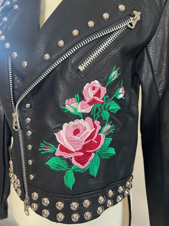 Signature8 Jackets & Blazers - 🌸🌹💐🌺Black Floral Studded Vegan Leather Moto Jacket
